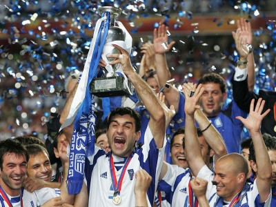 greece_euro_2004_champions.jpg